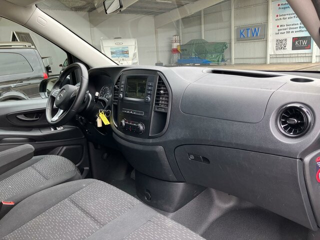 MERCEDES-BENZ Vito 116TourerPro ,Extralang,2xKlima,Kamera,AHK - Патничко комбе: слика 5 MERCEDES-BENZ Vito 116TourerPro ,Extralang,2xKlima,Kamera,AHK - Патничко комбе: слика 5