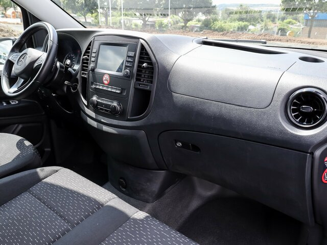 MERCEDES-BENZ Vito 116TourerPro ,Extralang,2xKlima,Kamera,AHK - Минибус, Патничко комбе: слика 4 MERCEDES-BENZ Vito 116TourerPro ,Extralang,2xKlima,Kamera,AHK - Минибус, Патничко комбе: слика 4