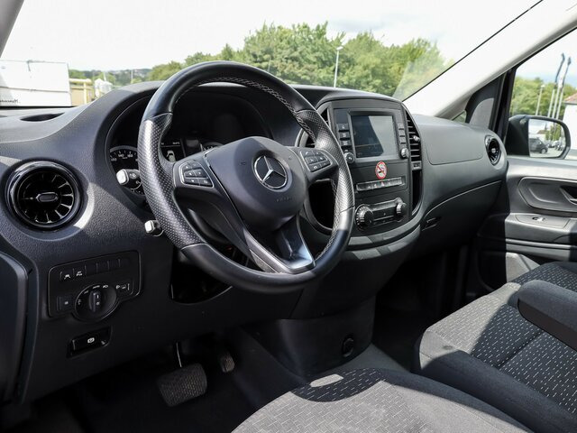 MERCEDES-BENZ Vito 116TourerPro ,Extralang,2xKlima,Kamera,AHK - Минибус, Патничко комбе: слика 5 MERCEDES-BENZ Vito 116TourerPro ,Extralang,2xKlima,Kamera,AHK - Минибус, Патничко комбе: слика 5
