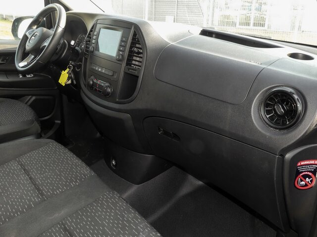 MERCEDES-BENZ Vito 116TourerPro ,Extralang,2xKlima,Kamera,AHK - Минибус, Патничко комбе: слика 4 MERCEDES-BENZ Vito 116TourerPro ,Extralang,2xKlima,Kamera,AHK - Минибус, Патничко комбе: слика 4