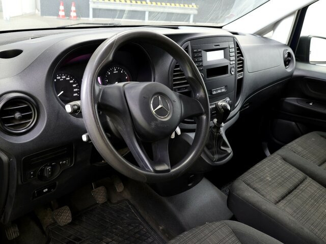 MERCEDES-BENZ Vito114 Mixto Extralang,Klima,Tempomat,AHK - Мало комбе: слика 2 MERCEDES-BENZ Vito114 Mixto Extralang,Klima,Tempomat,AHK - Мало комбе: слика 2