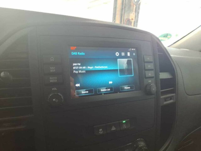 MERCEDES-BENZ Vito116CDI KA lang,Kamera,Klima,Tempomat... - Мало комбе: слика 3 MERCEDES-BENZ Vito116CDI KA lang,Kamera,Klima,Tempomat... - Мало комбе: слика 3