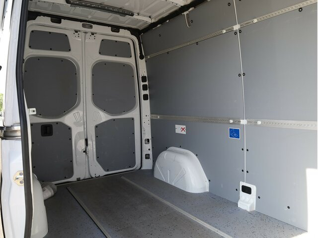 MERCEDES-BENZ eSprinter 312 Kasten FWD,3.924mm Radstand - Товарно комбе, Електрично комбе: слика 2 MERCEDES-BENZ eSprinter 312 Kasten FWD,3.924mm Radstand - Товарно комбе, Електрично комбе: слика 2