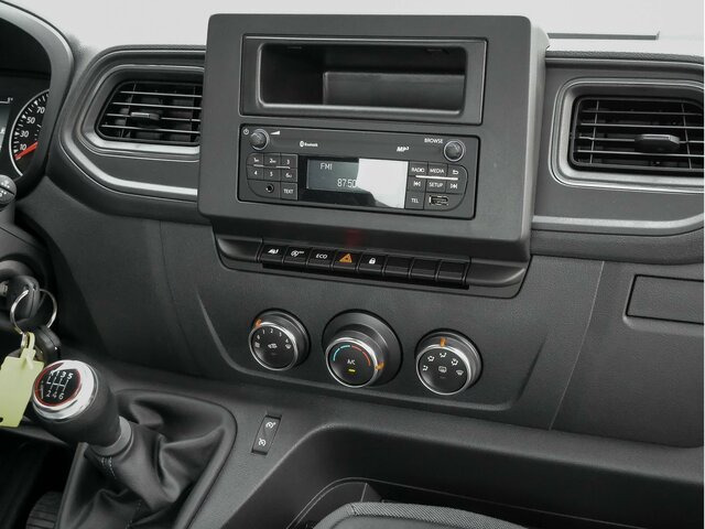 RENAULT Master Pritsche L4,3,5To,4200mm Ladefläche - Комбе со отворен сандак: слика 4 RENAULT Master Pritsche L4,3,5To,4200mm Ladefläche - Комбе со отворен сандак: слика 4