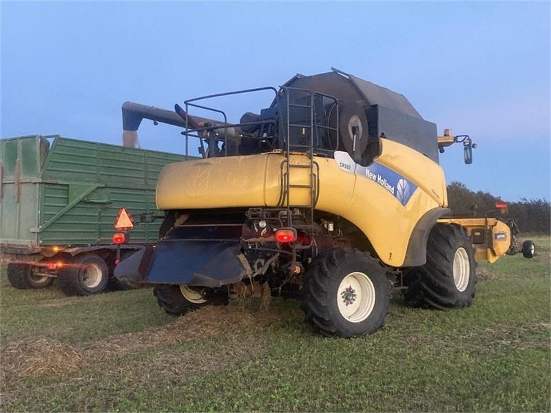 New Holland CR 980 1050er hjul og 30Fod 4 hjulstræk - Комбајн: слика 5 New Holland CR 980 1050er hjul og 30Fod 4 hjulstræk - Комбајн: слика 5