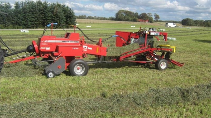 Pomi Mini 100 MF 1839 - Обмотувач на бали: слика 1 Pomi Mini 100 MF 1839 - Обмотувач на бали: слика 1