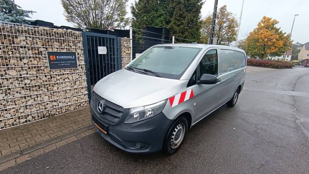 Mercedes-Benz Vito 114 CDI Werkstattschränke, Standheizung, PDC - Комбе фургон: слика 1 Mercedes-Benz Vito 114 CDI Werkstattschränke, Standheizung, PDC - Комбе фургон: слика 1