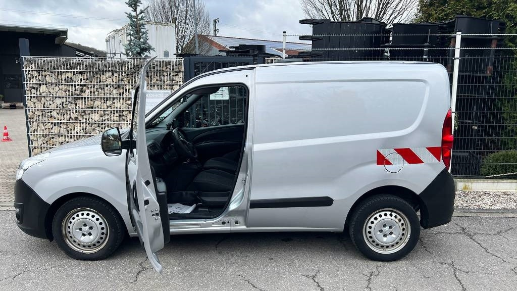 Комбе фургон Opel Combo 1.3, Kasten, Transporter, Werkstattschränke: слика 25