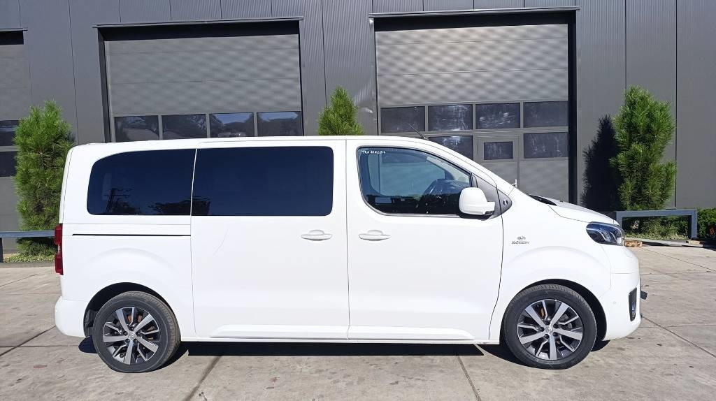 Toyota Proace 2.0 Van, Kleinbus, 7-Sitzer, Turboschaden - Товарно комбе: слика 2 Toyota Proace 2.0 Van, Kleinbus, 7-Sitzer, Turboschaden - Товарно комбе: слика 2