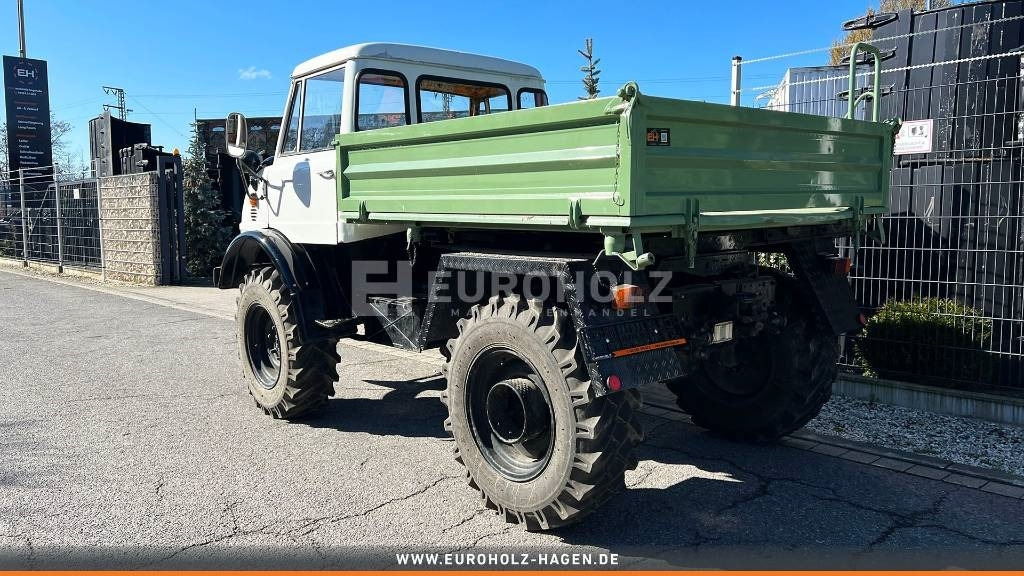 Unimog 406 Allrad Zapfwelle Luftkompressor Pritsche AHK - Камион со кабинска шасија: слика 4 Unimog 406 Allrad Zapfwelle Luftkompressor Pritsche AHK - Камион со кабинска шасија: слика 4