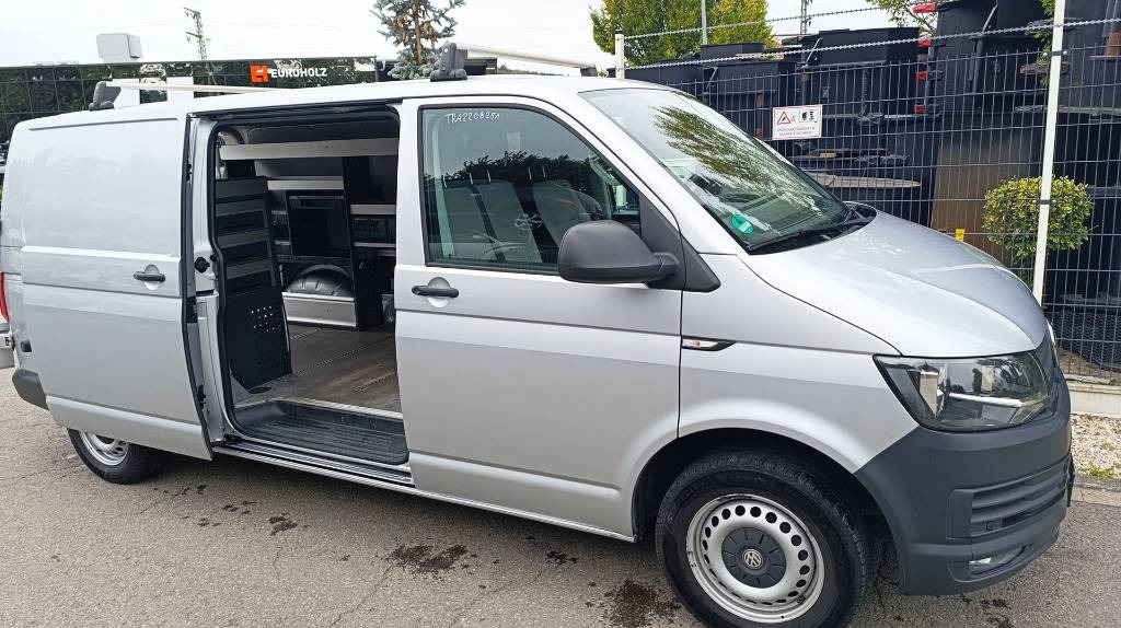 Volkswagen Transporter T6 TDI, Werkstattschränke Standheizung - Комбе фургон: слика 1 Volkswagen Transporter T6 TDI, Werkstattschränke Standheizung - Комбе фургон: слика 1