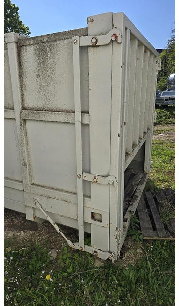 Big Hakenliftcontainer mit 5000 l Tank - Резервоар за складирање: слика 4 Big Hakenliftcontainer mit 5000 l Tank - Резервоар за складирање: слика 4