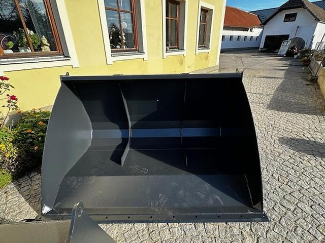 Big Volumenschaufel 200 cm mit Kramer Aufnahme - Корпа: слика 1 Big Volumenschaufel 200 cm mit Kramer Aufnahme - Корпа: слика 1