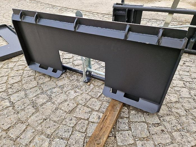 Big Bobcat 114 cm Adapter mit Euro Aufnahme - Додаток: слика 2 Big Bobcat 114 cm Adapter mit Euro Aufnahme - Додаток: слика 2