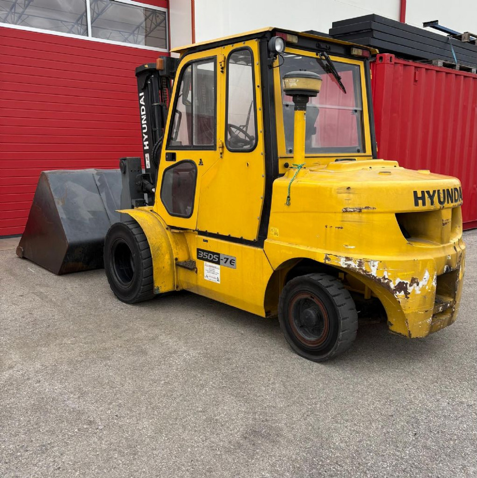 Hyundai 45DS-7E - Дизел вилушкар: слика 3 Hyundai 45DS-7E - Дизел вилушкар: слика 3