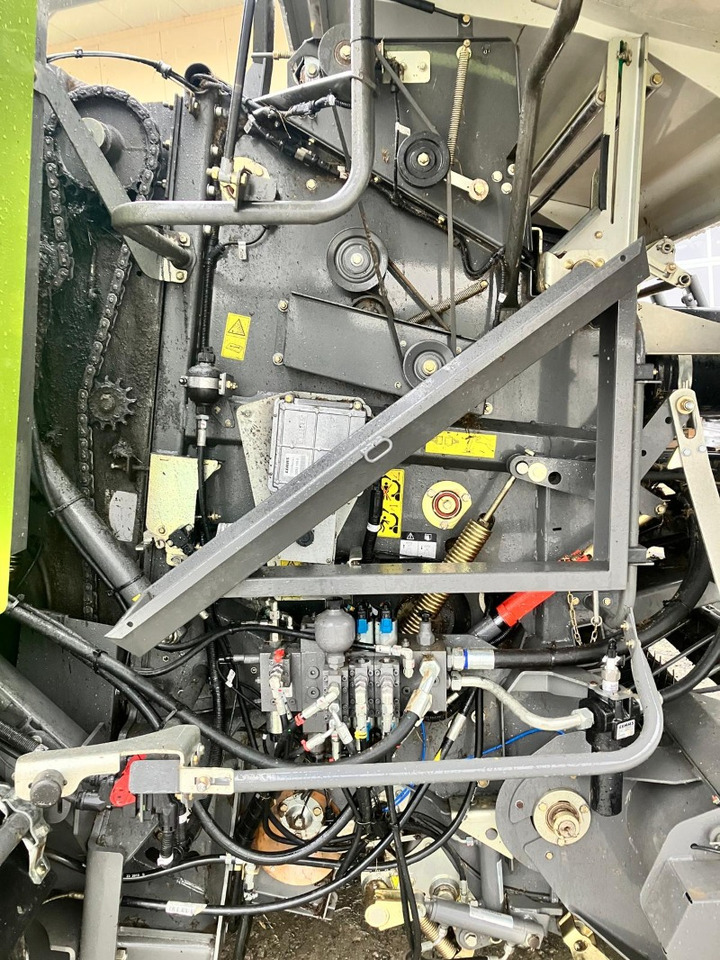 CLAAS Rollant 454 - Превртувачка опрема: слика 2 CLAAS Rollant 454 - Превртувачка опрема: слика 2