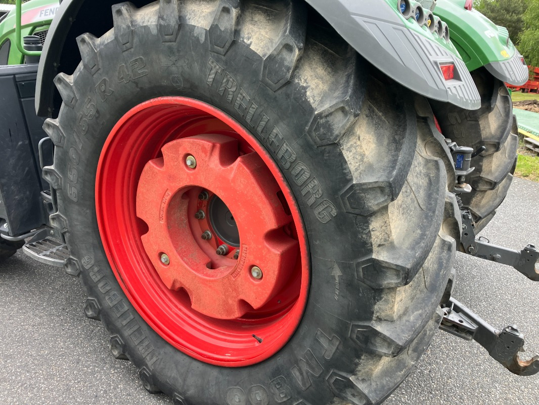 Fendt 724 PowerPlus mit Frontkraftheber - Трактор: слика 5 Fendt 724 PowerPlus mit Frontkraftheber - Трактор: слика 5