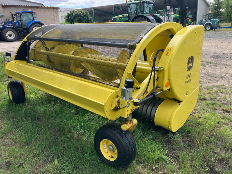 Машина за жнеење John Deere 8600 mit Kemper 460 StalkBuster und 639 PickUp: слика 9