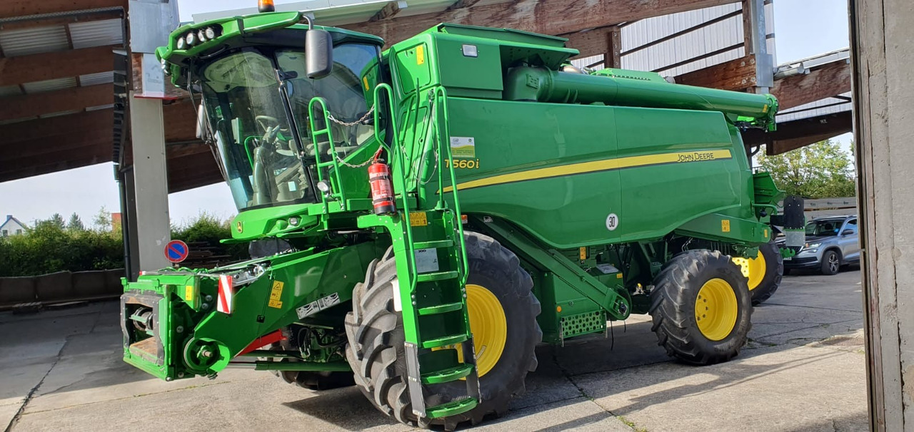 John Deere T560 - Комбајн: слика 1 John Deere T560 - Комбајн: слика 1