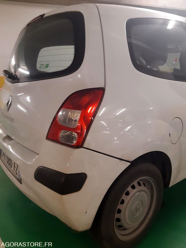 2010 - RENAULT TWINGO II - Автомобил: слика 4 2010 - RENAULT TWINGO II - Автомобил: слика 4