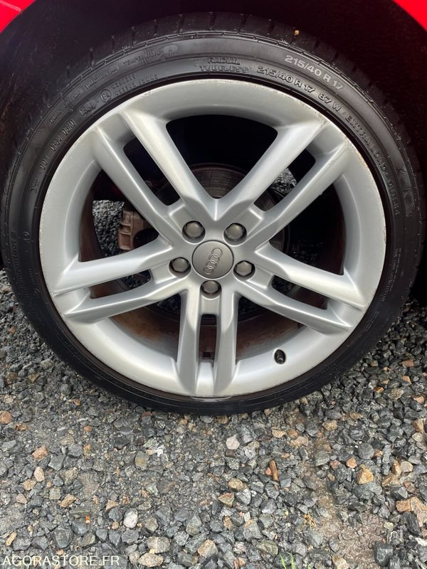 Автомобил AUDI A1 - 2011 - 182 241KMS: слика 18