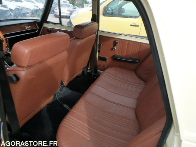 Автомобил Alfa Romeo Giulia - 1976 - 92500km - COLLECTION - Livret d'origine: слика 6