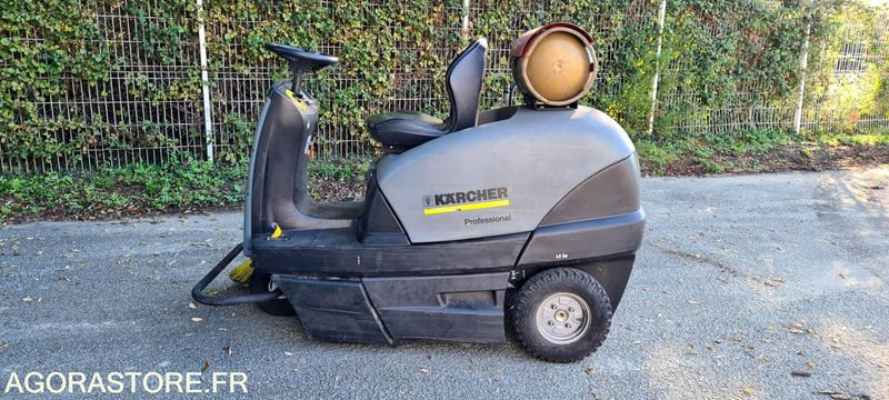 BALAYEUSE KARCHER - 2012 - 182 heures - Возило за метење: слика 3 BALAYEUSE KARCHER - 2012 - 182 heures - Возило за метење: слика 3