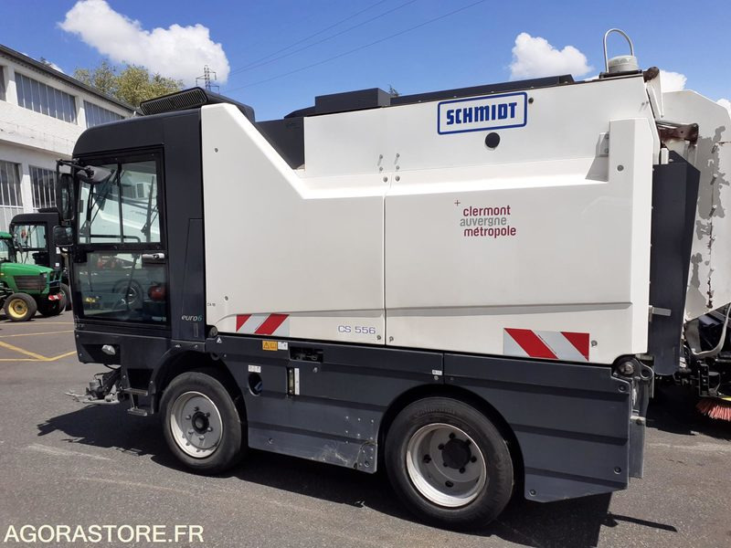 BALAYEUSE SCHMIDT 4M3 CLEANGO 500 - Возило за метење: слика 2 BALAYEUSE SCHMIDT 4M3 CLEANGO 500 - Возило за метење: слика 2