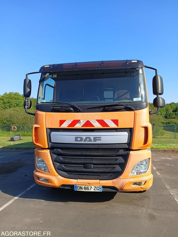 BENNE A ORDURES MENAGERES DAF - 2015 - 362 235 km - Камион за ѓубре: слика 2 BENNE A ORDURES MENAGERES DAF - 2015 - 362 235 km - Камион за ѓубре: слика 2