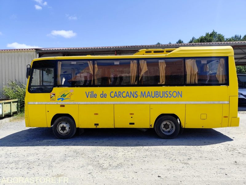 BUS TEMSA SAMBA 302945 kms 2002 EURO 2 - Школски автобус: слика 1 BUS TEMSA SAMBA 302945 kms 2002 EURO 2 - Школски автобус: слика 1