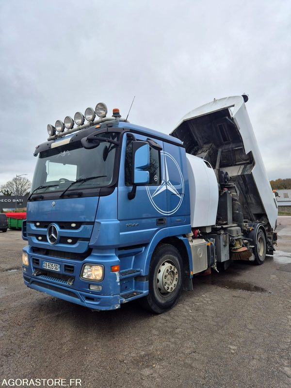 Возило за метење Balayeuse Eurovoirie Optifant 70 TA THP - 2012 - 242 000 heures: слика 16