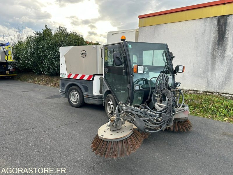 Bayeuse Nilfisk - 4 057h - 2017 - Возило за метење: слика 4 Bayeuse Nilfisk - 4 057h - 2017 - Возило за метење: слика 4