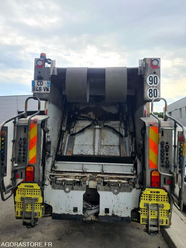 Benne à Ordures Ménagères 12T - CD848VN - 2012 - 198742kms - Камион за ѓубре: слика 3 Benne à Ordures Ménagères 12T - CD848VN - 2012 - 198742kms - Камион за ѓубре: слика 3