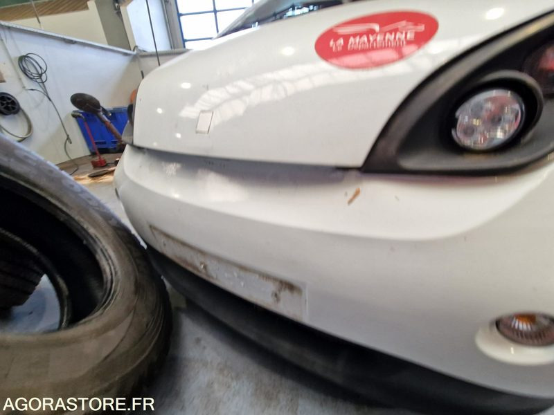 Bollore Bluecar - 28357 -2013 - CR335BZ - Автомобил: слика 3 Bollore Bluecar - 28357 -2013 - CR335BZ - Автомобил: слика 3