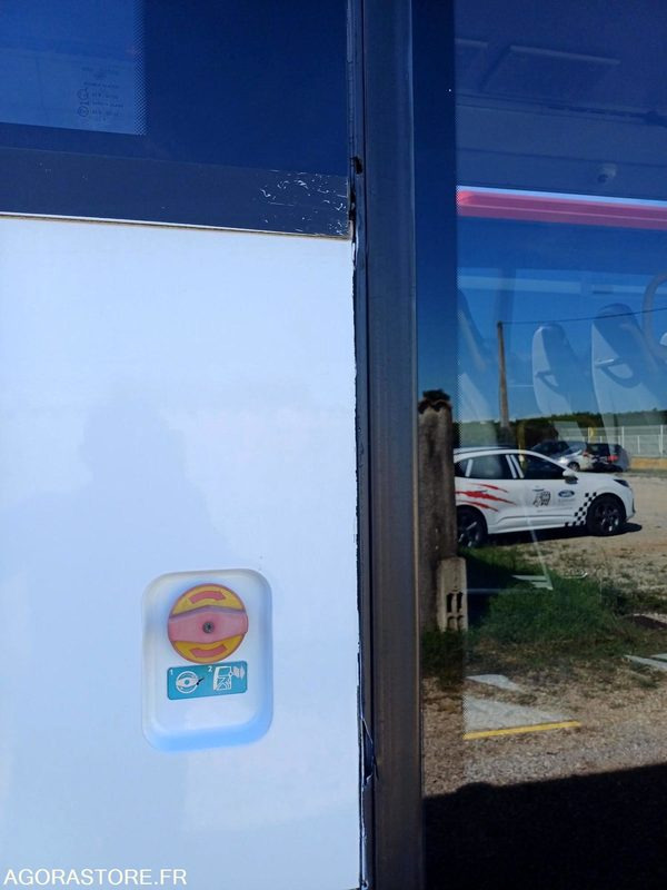 CAR MERCEDES BENZ INTOURO 21886 (6109) MEC 30/12/2009 335477 KM AJ-792-BQ - Школски автобус: слика 4 CAR MERCEDES BENZ INTOURO 21886 (6109) MEC 30/12/2009 335477 KM AJ-792-BQ - Школски автобус: слика 4