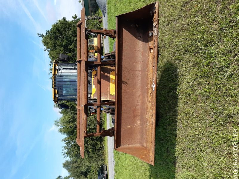 Натоварувач CHARGEUSE JCB: слика 12
