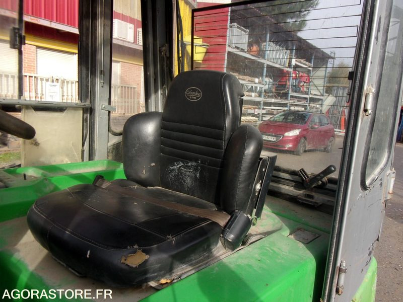 CHARIOT ÉLÉVATEUR 3 TONNES POSITIONNEUR DE FOURCHES ELECTRIQUE CESAB - Електричен вилушкар: слика 5 CHARIOT ÉLÉVATEUR 3 TONNES POSITIONNEUR DE FOURCHES ELECTRIQUE CESAB - Електричен вилушкар: слика 5