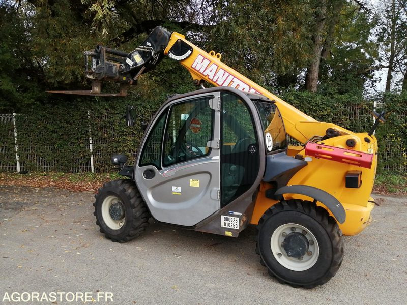 CHARIOT TELESCOPIQUE FIXE - MANITOU - 2.5 T - 2014 / 3910 HEURES - Телескопски ракувач: слика 1 CHARIOT TELESCOPIQUE FIXE - MANITOU - 2.5 T - 2014 / 3910 HEURES - Телескопски ракувач: слика 1