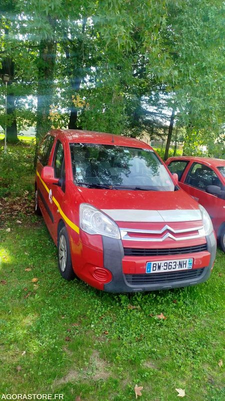 CITROËN BERLINGO - 132745km - 2011 - Мало комбе: слика 1 CITROËN BERLINGO - 132745km - 2011 - Мало комбе: слика 1