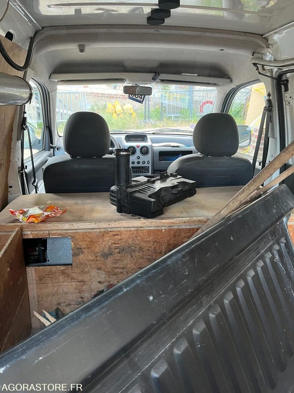 CITROEN BERLINGO 177285 kms 2009 - Мало комбе: слика 3 CITROEN BERLINGO 177285 kms 2009 - Мало комбе: слика 3
