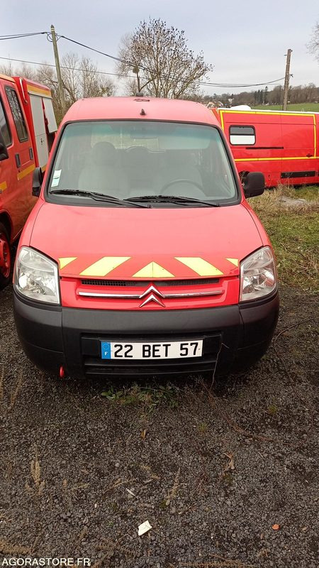 CITROËN - BERLINGO - 2004 - 137974KM - 22BET57 - Мало комбе: слика 1 CITROËN - BERLINGO - 2004 - 137974KM - 22BET57 - Мало комбе: слика 1