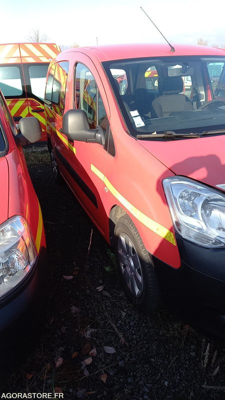 CITROËN - BERLINGO - 2008 - 113767KM - 608CAX57 - Мало комбе: слика 4 CITROËN - BERLINGO - 2008 - 113767KM - 608CAX57 - Мало комбе: слика 4