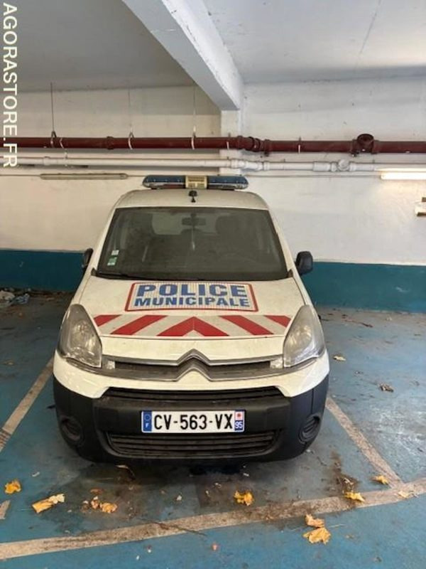 CITROEN BERLINGO - 2013 - 72200kms - Автомобил: слика 2 CITROEN BERLINGO - 2013 - 72200kms - Автомобил: слика 2