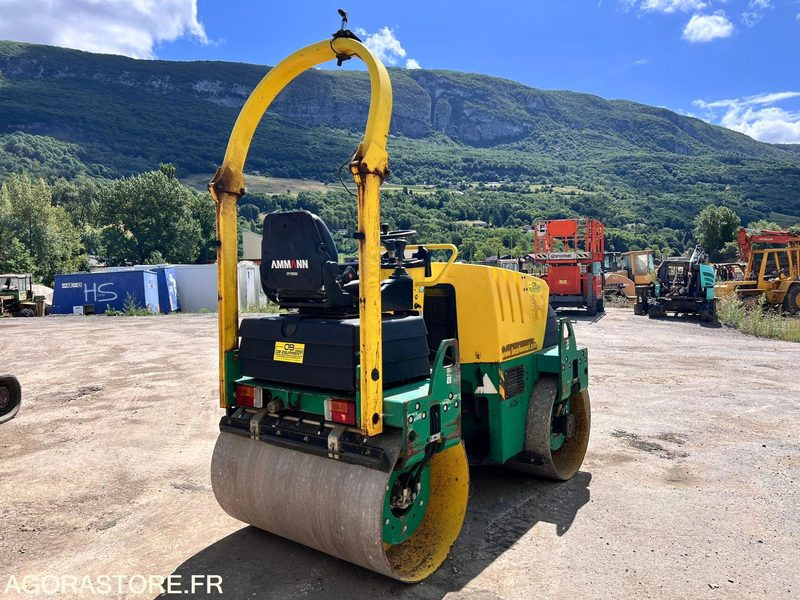 COMPACTEUR AMMANN AV26-2 ROULEAU TANDEM VIBRANT ARTICULÉ - ANNÉE 2008 - 1765 H - Ваљак: слика 4 COMPACTEUR AMMANN AV26-2 ROULEAU TANDEM VIBRANT ARTICULÉ - ANNÉE 2008 - 1765 H - Ваљак: слика 4