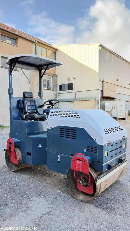 COMPACTEUR ROUTIER - Ваљак: слика 1 COMPACTEUR ROUTIER - Ваљак: слика 1