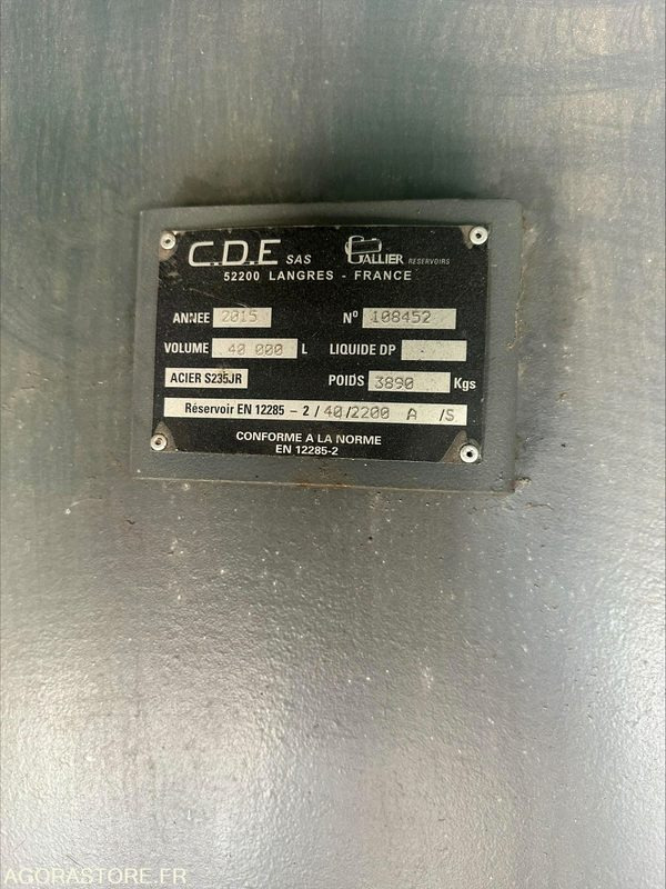 CONTAINER AVEC CUVE DE 40 000L & SYSTEME DE DISTRIBUTION CARBURANT - 2015 - Алат/ Опрема: слика 3 CONTAINER AVEC CUVE DE 40 000L & SYSTEME DE DISTRIBUTION CARBURANT - 2015 - Алат/ Опрема: слика 3