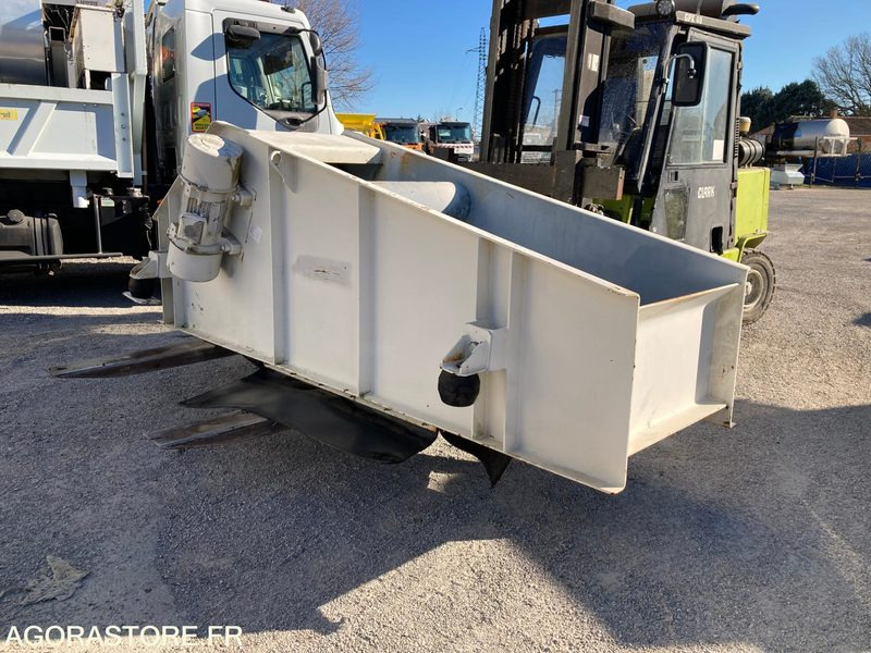 CRIBLE VIBRANT - SCALPEUR - JOEST - NEUF - Градежно сито: слика 2 CRIBLE VIBRANT - SCALPEUR - JOEST - NEUF - Градежно сито: слика 2