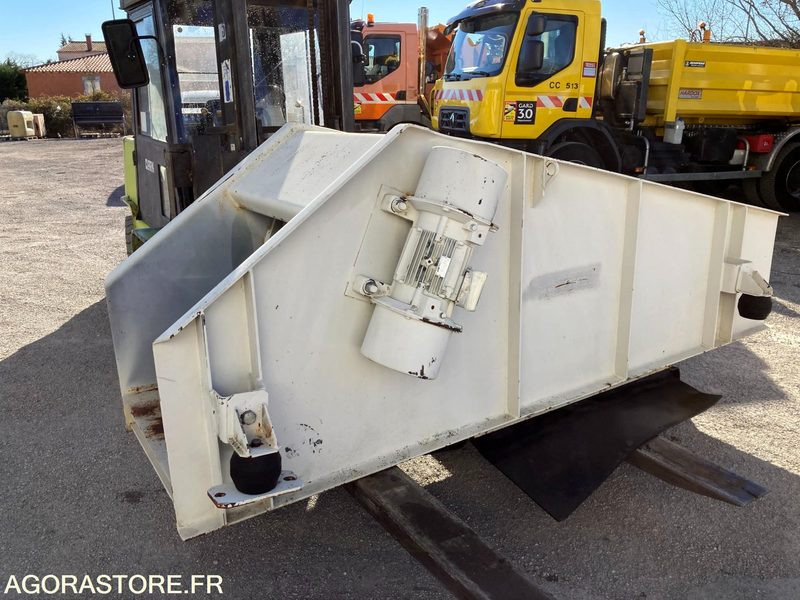 CRIBLE VIBRANT - SCALPEUR - JOEST - NEUF - Градежно сито: слика 1 CRIBLE VIBRANT - SCALPEUR - JOEST - NEUF - Градежно сито: слика 1