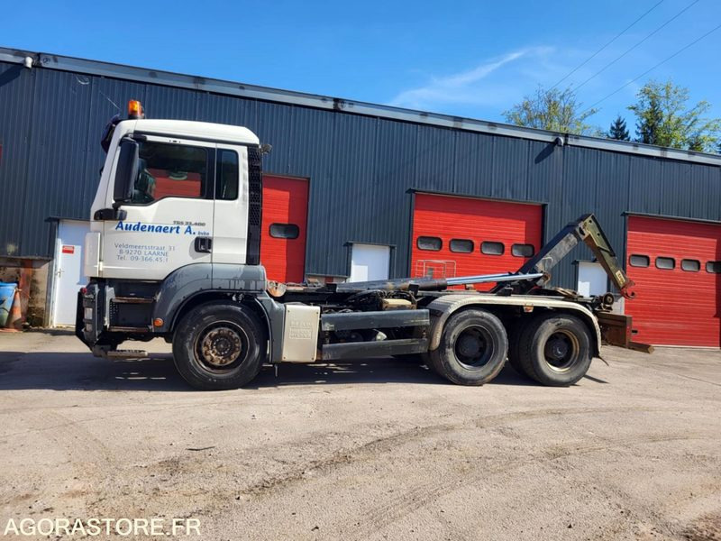 Camion ampliroll man tgs 33 400 - 827 000 KMS - 2009 - Камион со кука за подигање: слика 2 Camion ampliroll man tgs 33 400 - 827 000 KMS - 2009 - Камион со кука за подигање: слика 2