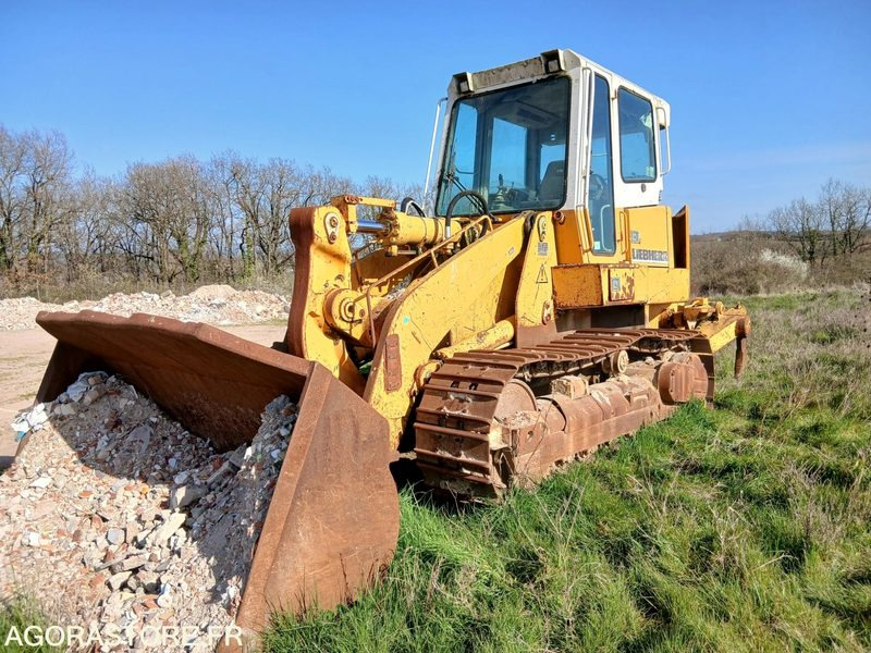 Chargeuse LIEBHERR 2001 - Натоварувач: слика 1 Chargeuse LIEBHERR 2001 - Натоварувач: слика 1